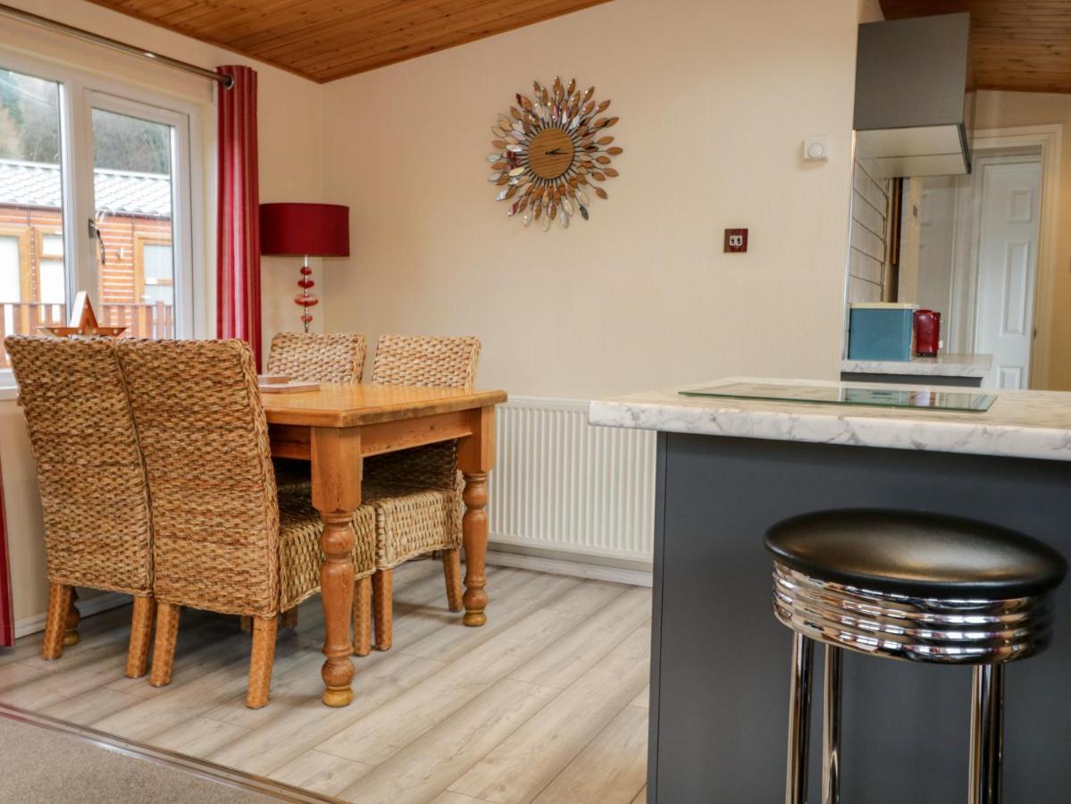 Striding Edge Lodge วินเดอร์เมียร์ ภายนอก รูปภาพ