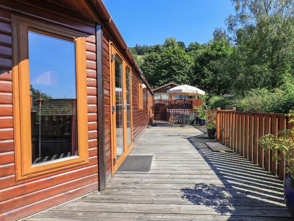 Striding Edge Lodge วินเดอร์เมียร์ ภายนอก รูปภาพ