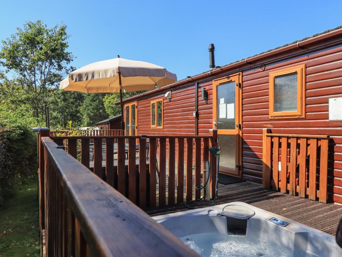 Striding Edge Lodge วินเดอร์เมียร์ ภายนอก รูปภาพ